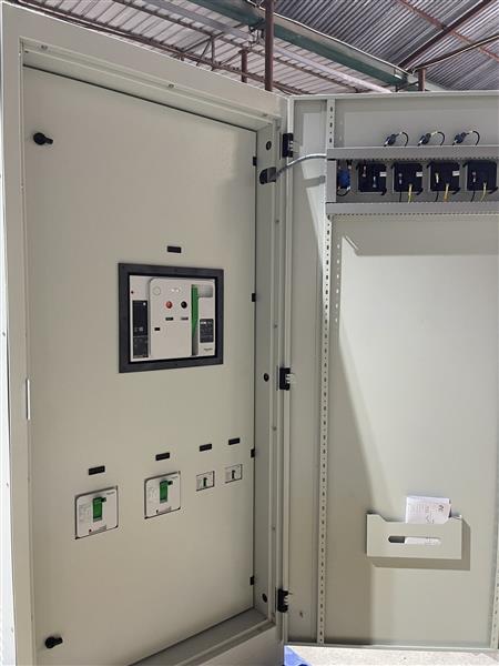 Tủ điện hoàn thiện